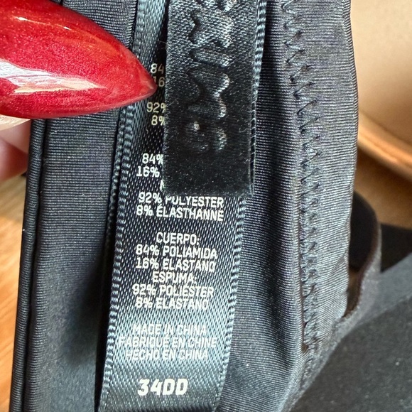 NEW without tags - SKIMS bras set of two 34DD - Picture 4 of 4